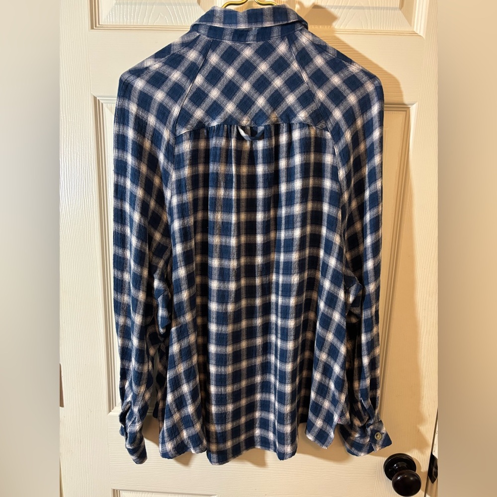 BDG Men's Navy and White Checkered Shirt - Picture 2 of 4